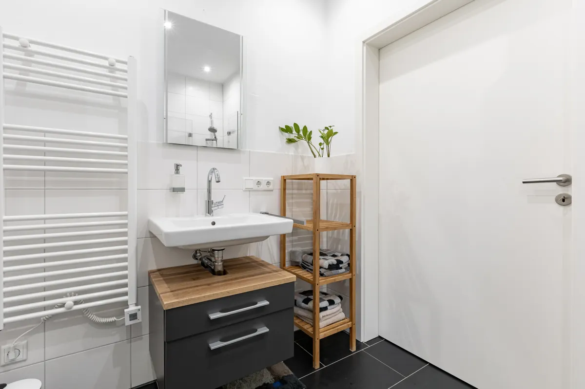 Badezimmer Erdgeschoss mit Dusche barrierefrei