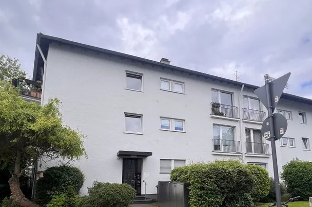 Strassenansicht 2