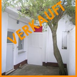 Eigentlich nur noch tapezieren und einziehen!!
**OHNE ZUSÄTZLICHE   
 KÄUFERPROVISION**