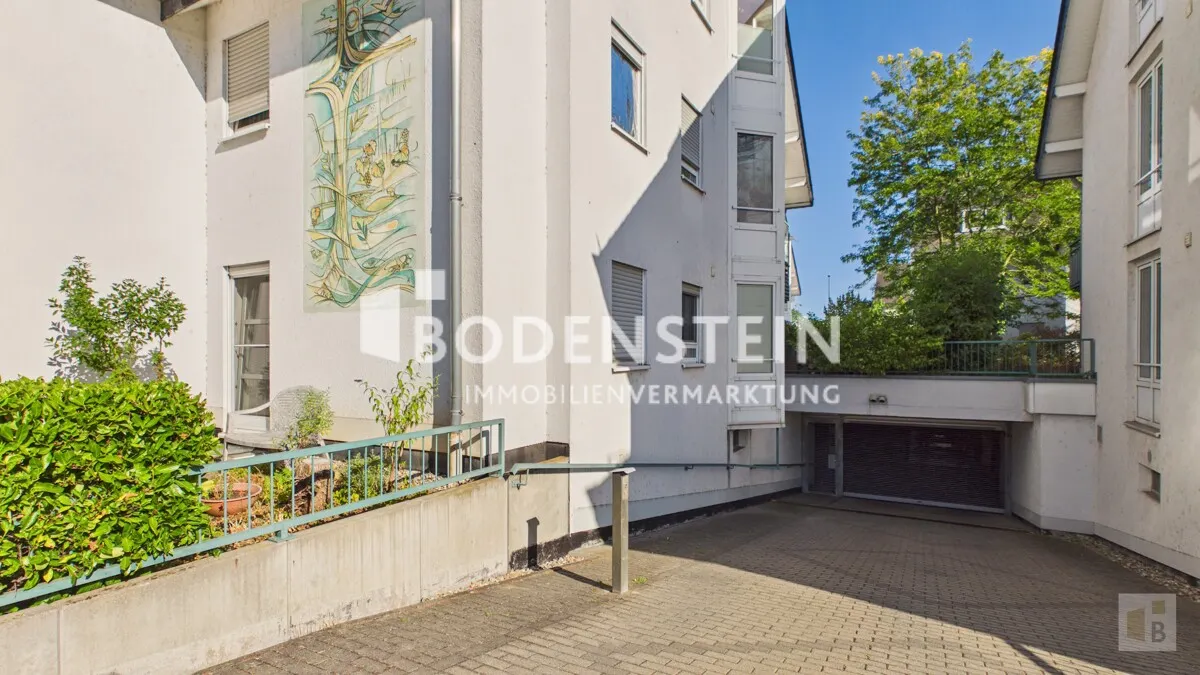 Tiefgaragenzufahrt