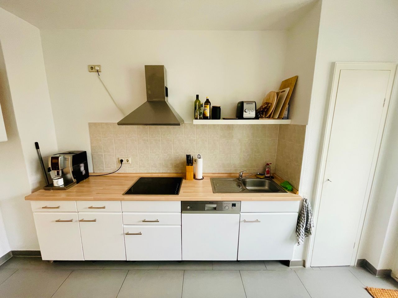 Schwetzingerstadt – große 2-ZKB/Balkon-Wohnung - Photo 4