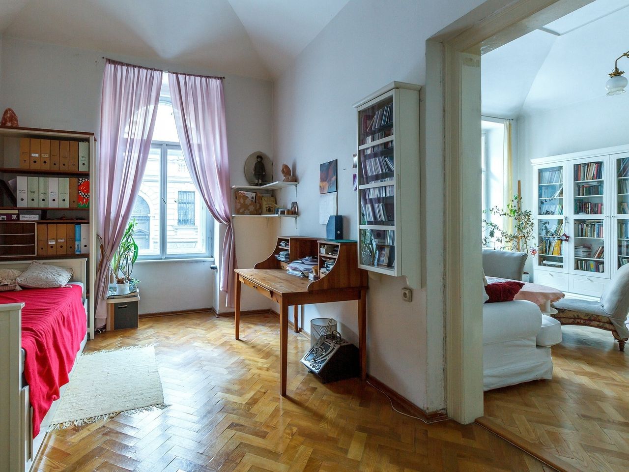 bedroom-527645_1920
