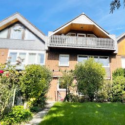 NEU: Großzügiges Reihenmittelhaus mit Dachausbau und Garage in ruhiger Lage