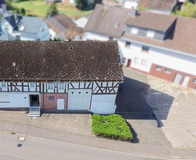 Umfassendes Sanierungsobjekt für Handwerker mit Fachwissen im schönen Westerwald!