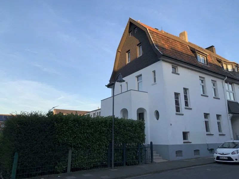 Gepflegte 2-Zimmer-Altbauwohnung mit Garten