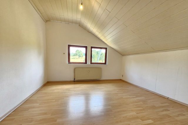 Schlafzimmer DG