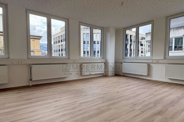Büro 4