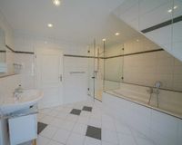 Badezimmer 1. OG