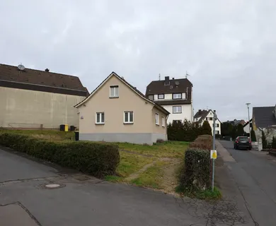 amarc21 – schönes Eckgrundstück mit EFH für Neubau