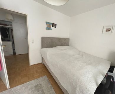 Gepflegte 3-Zimmerwohnung mit Tageslichtbad, Loggia und PKW- Stellplatz - Foto 3