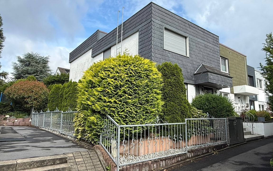 Renoviertes Reihenhaus mit ca. 132,02m² in Dortmund Aplerbeck zu vermieten