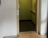 Aufzug für nur 2 Parteien