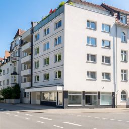 Große, renovierte Eigentumswohnung – auch WG geeignet – im Kreuzviertel möchte entdeckt werden!