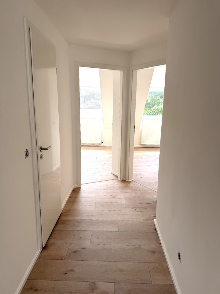 Wohnzimmer mit Treppe