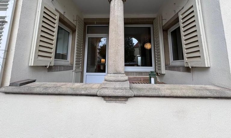 Balkon-Au&szlig;enansicht