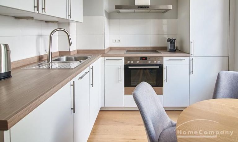 K&uuml;che mit Essbereich