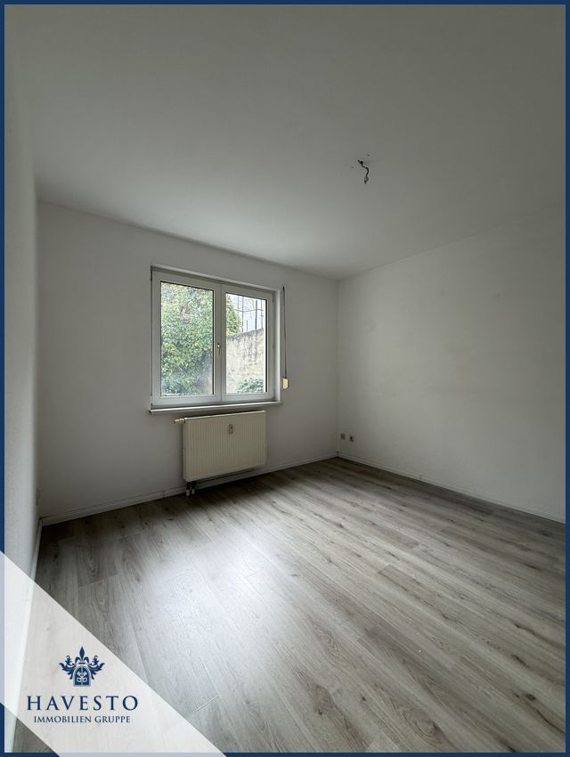 Modernisiertes Wohnglück: 2 Zimmer Wohnung mit Balkon, neuer Einbauküche und Stellplatz! - Foto 5