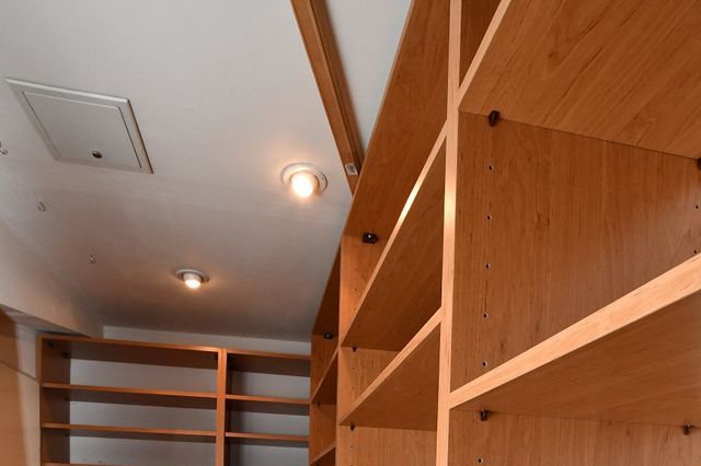 Abstellraum mit EinbauschrÃ¤nk