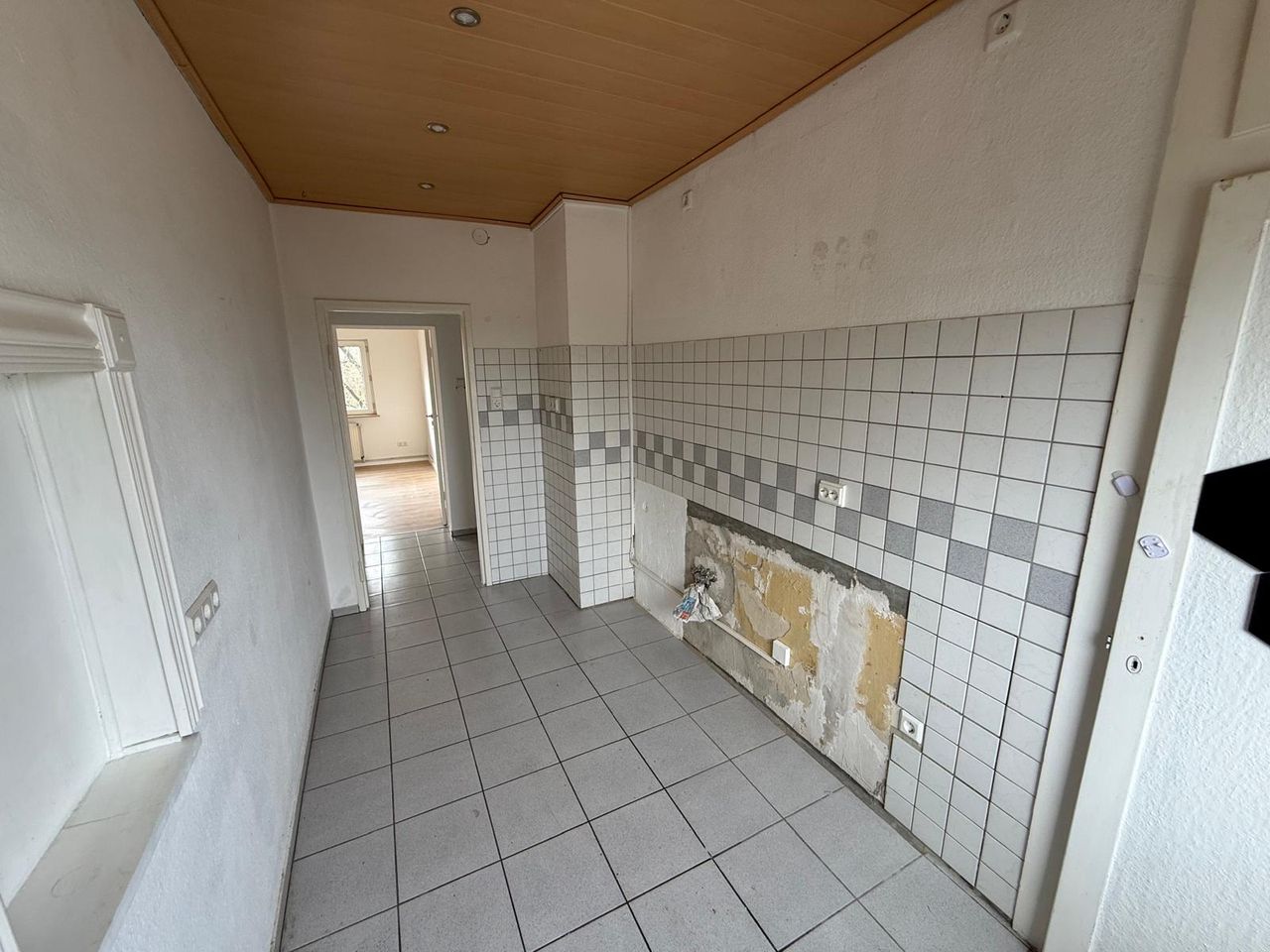 3-Zimmer-Wohnung mit Einbauküche - Foto 4