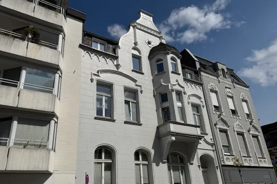 Großzügige 2-Zimmer-Dachgeschosswohnung in MG-Zentrum