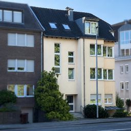 Attraktive, lichtdurchflutete Maisonette-Wohnung am Bunten Garten