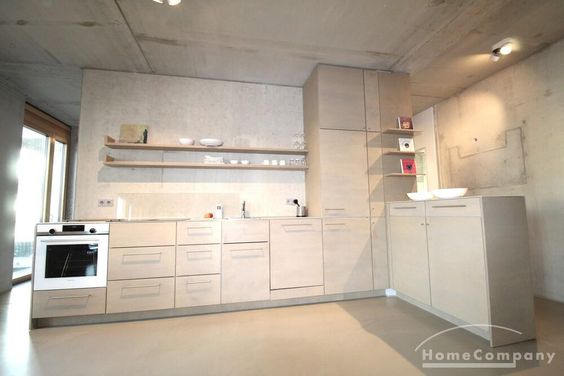 Möbliert/Furnished Großzügiges Architektenstudio mit Balkon und Blick ins Grüne! 2 Personen