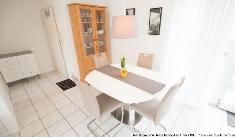 Essbereich und Eingangsbereich