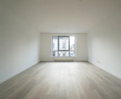 Tönisvorst: Sanierte 3 Zimmer Wohnung in zentraler Lage