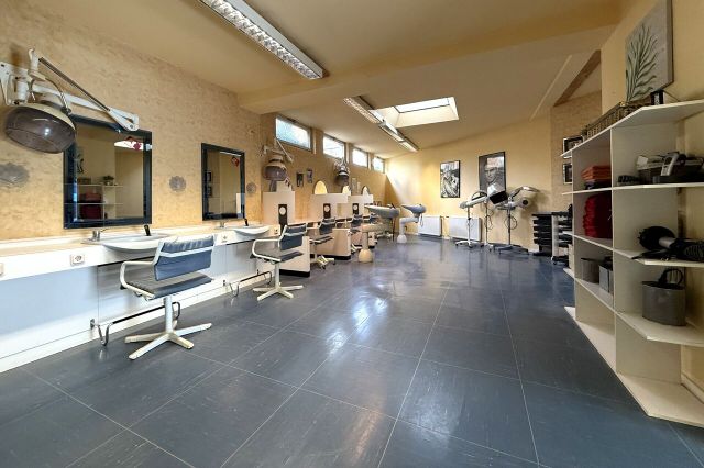 Salon EG