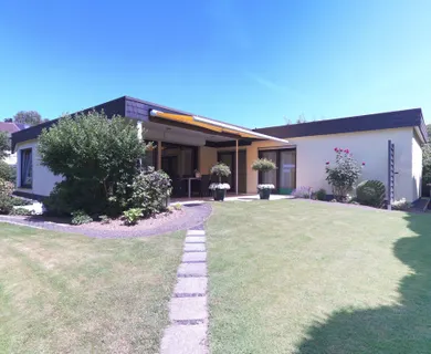 Bungalow = Wohnen auf einer Ebene!!!