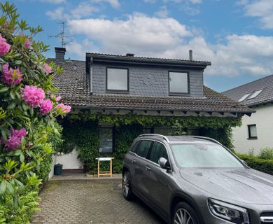 Charmante 3,5-Zimmer-Wohnung mit Garten und Terrasse in ruhiger Lage von Lohmar