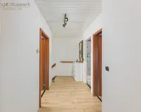 Flur OG
