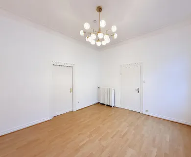 SANIERTE 3-ZIMMERWOHNUNG IM ALTBAU ZU MIETEN! - Foto 1