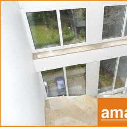 3-Zimmerwohnung im DG, ruhig gelegen, zentrumnah, mit FAHRSTUHL und TIEFGARAGENSTELLPLATZ!