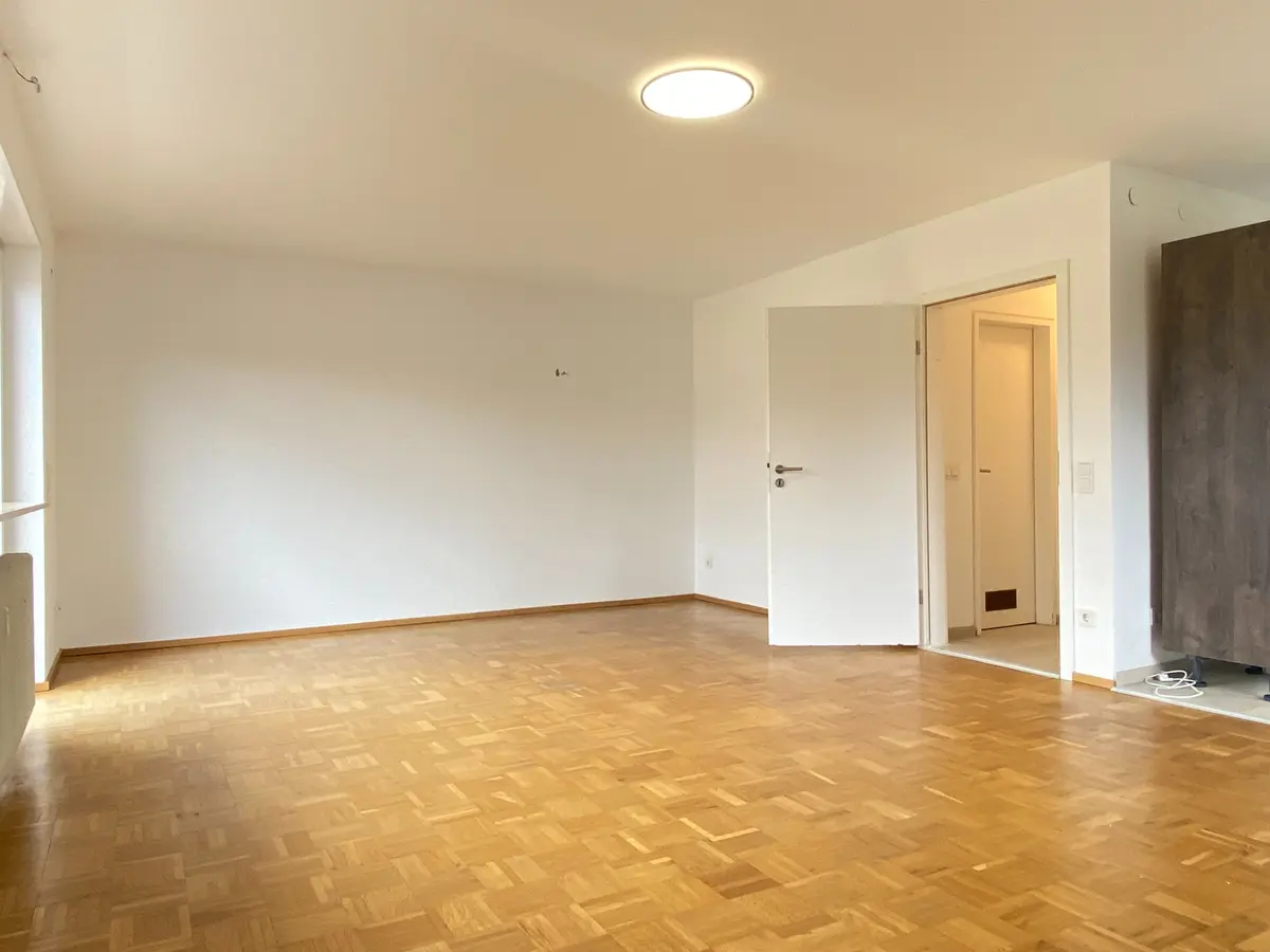 Wohn-/Essbereich mit offener Küche