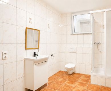 Schön geschnittene 2-Zimmer Souterrain-Wohnung in ruhiger Wohngegend! - Foto 3