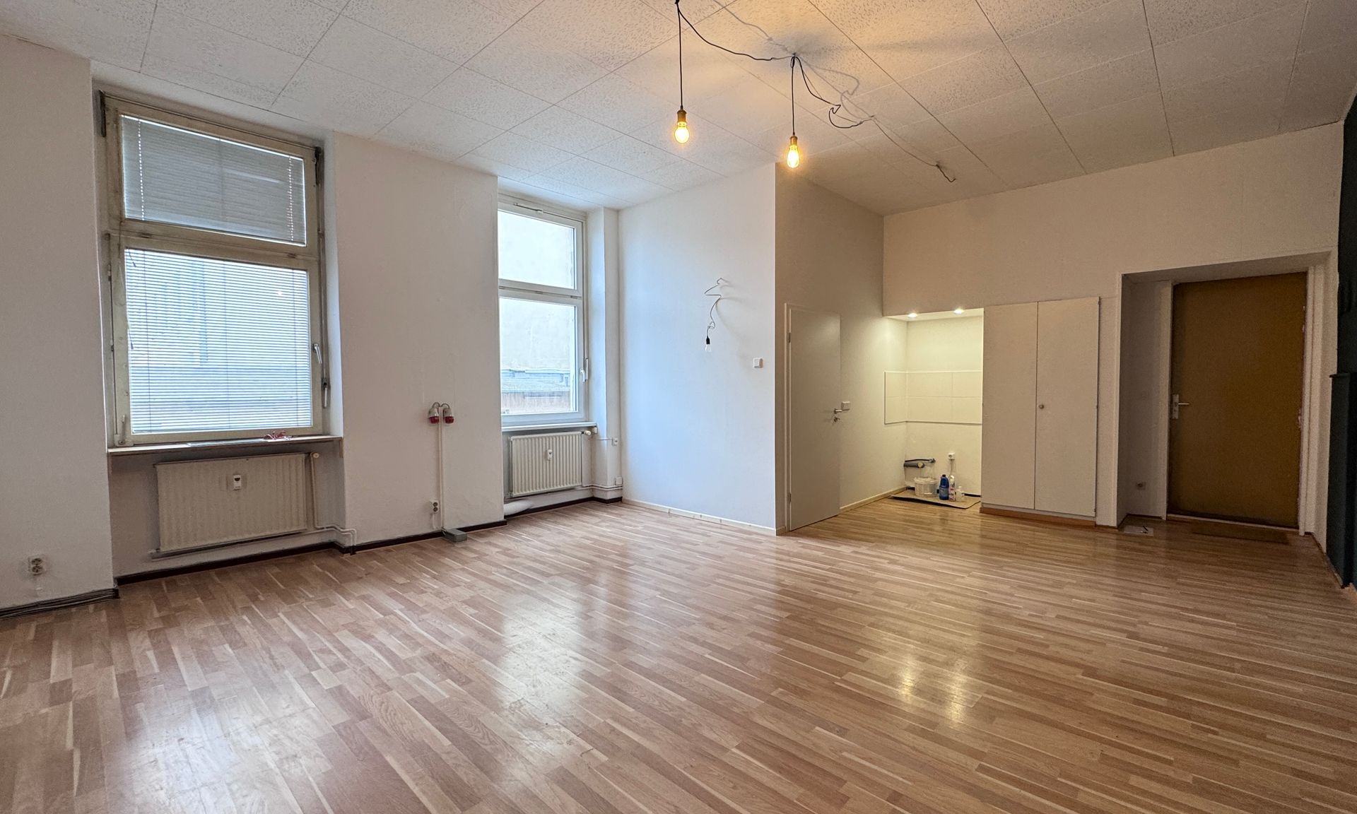 Provisionsfreie Gewerbefläche im Steglitzer Hinterhof !