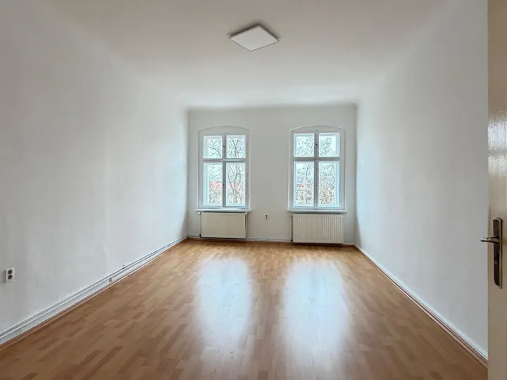 Zweiraumwohnung mit Einbauküche !
