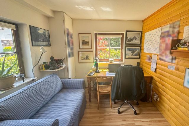 Büro EG