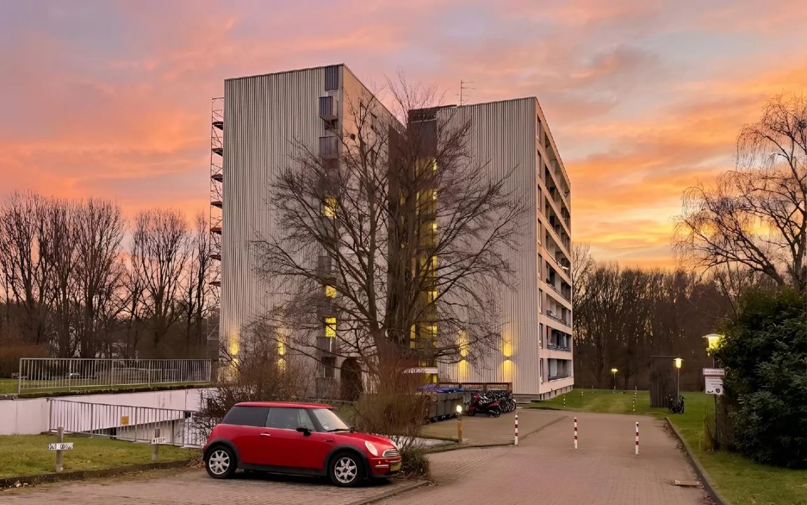 LEERSTEHENDES ERDGESCHOSSAPARTMENT MIT LOGGIA IN KREFELD-INRATH ZU KAUFEN!!!