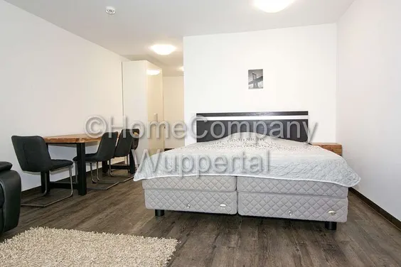 Business- Apartment im Industrial-Style mit Süd-Balkon, DSL-Wifi und Reinigungsservice