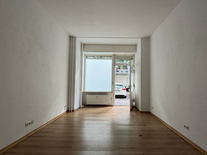 Kompaktes Gewerbe mit Schaufenster !