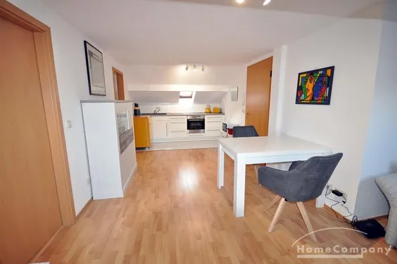 12105 HomeCompany Dresden Möbliert/Furnished 2-Zimmer Dachgeschoß Apartment in Wilsdruffer Vorstadt/Seevorstadt-West max. 2 Personen