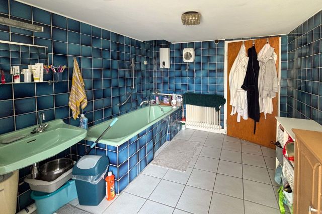 Bad Wohnung 1. OG