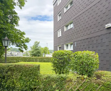 Ihr neuer Wohlfühlort: Lichtdurchflutete Wohnung mit zwei Loggien am beliebten Büttenberg - Photo 4