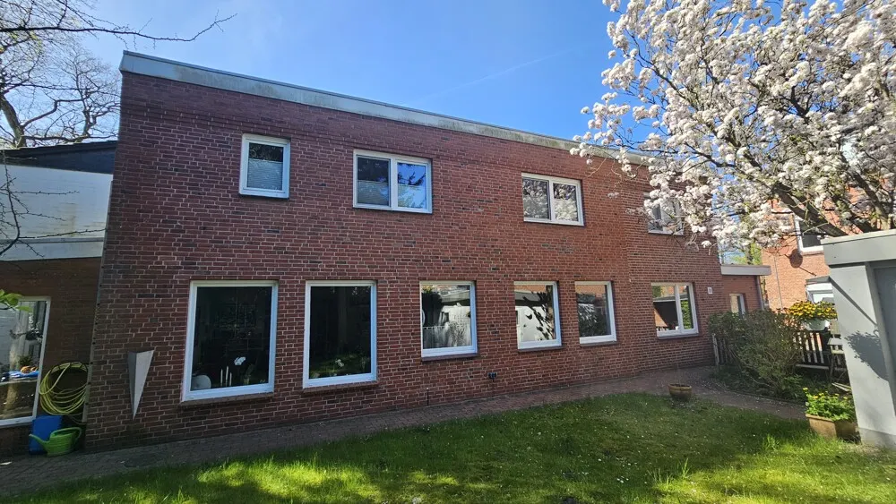 seitliche Ansicht von links