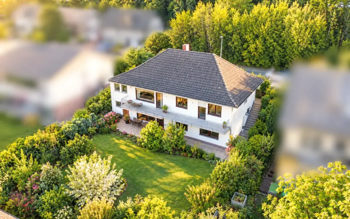 Wohnen in bester Lage v. Hilgert-sofort bezugsfreies EFH m. großem Garten, Balkon & Garage